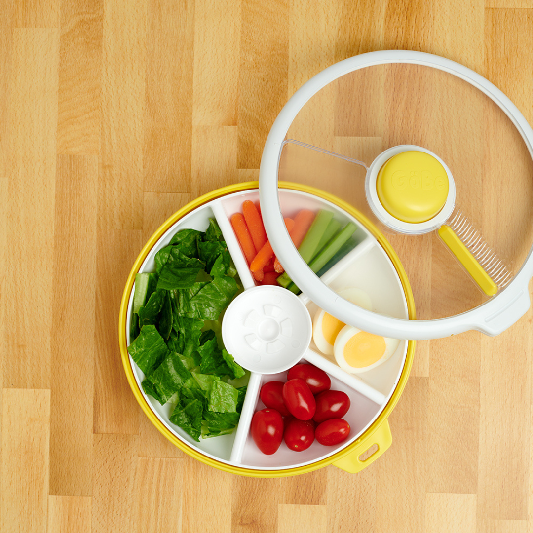 Gobe snack spinner lunch box in lemon yellow and white.