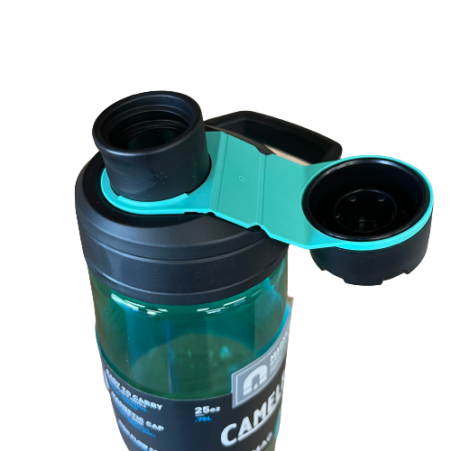 Camelbak chute mag drink bottle in coastal green.